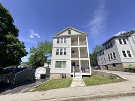 featured image of 4 Glade St #2