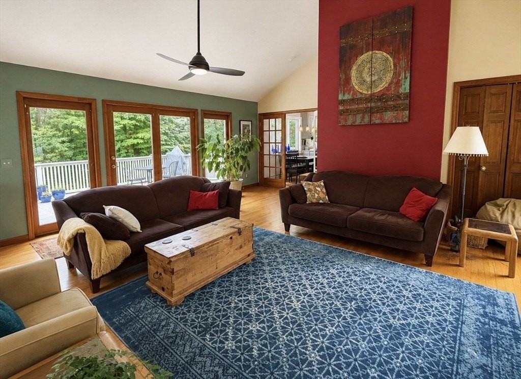 31 Woodside Cir - Photo 4 of 18