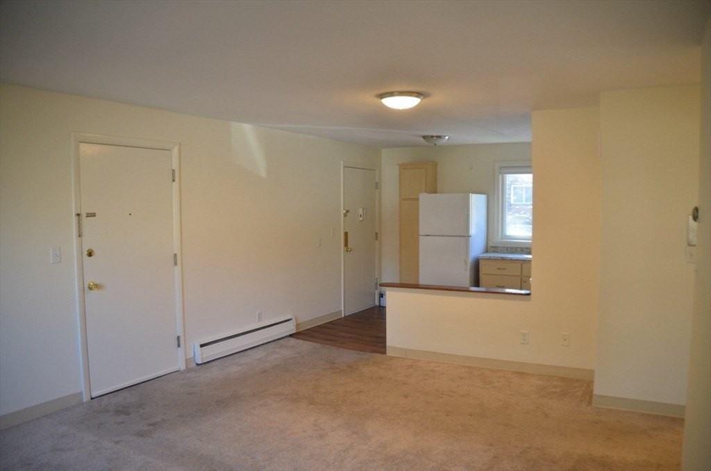 41 Lionel Ave #D - Photo 4 of 19