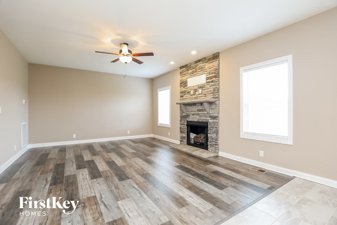 1065 Harrison Way - Photo 2 of 15