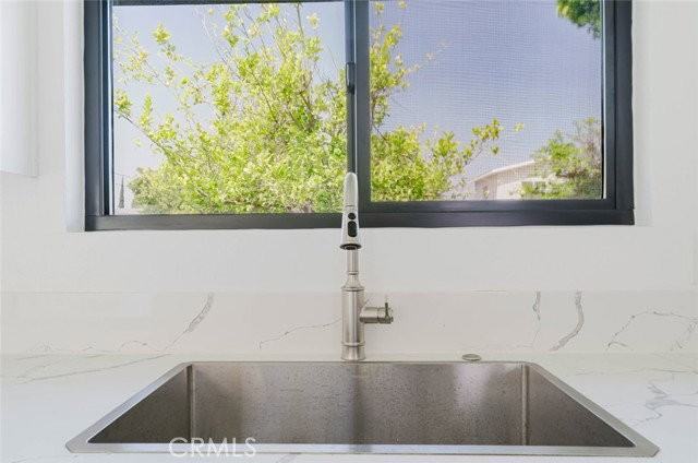 8400 Chimineas Ave - Photo 6 of 8