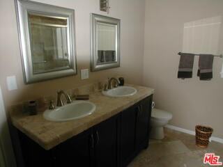 6040 Van Noord Ave - Photo 4 of 8
