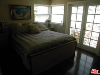 6040 Van Noord Ave - Photo 5 of 8