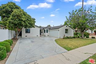 18343 Calvert St - Photo 1 of 1