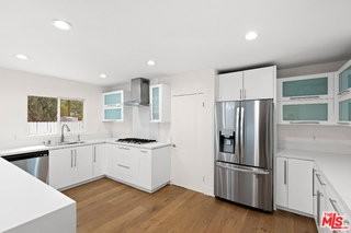 21817 Providencia St - Photo 2 of 8