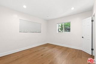 21817 Providencia St - Photo 7 of 8