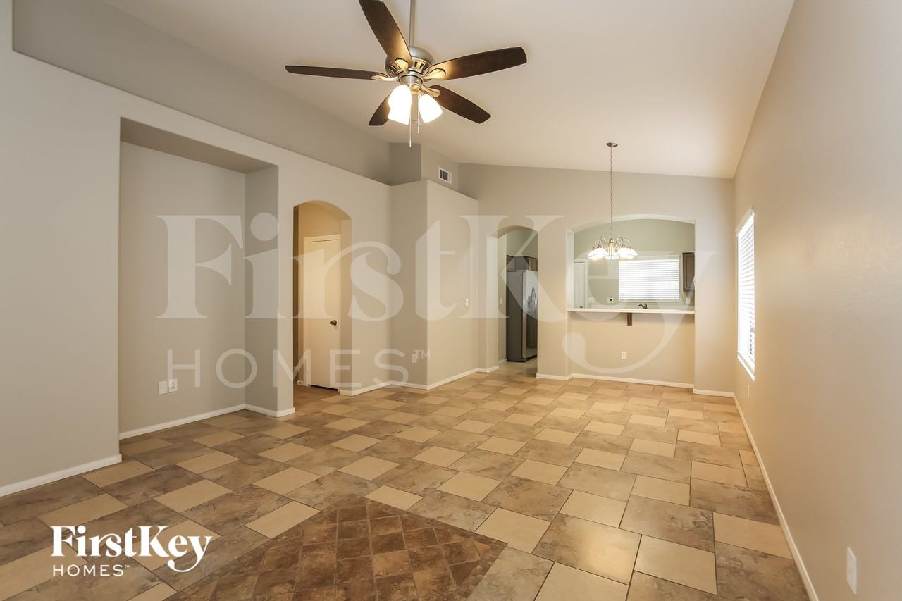 4641 Possum Berry Ln - Photo 4 of 15