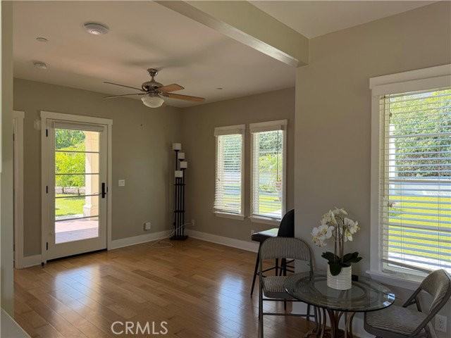 305 W Kenneth Rd - Photo 2 of 8