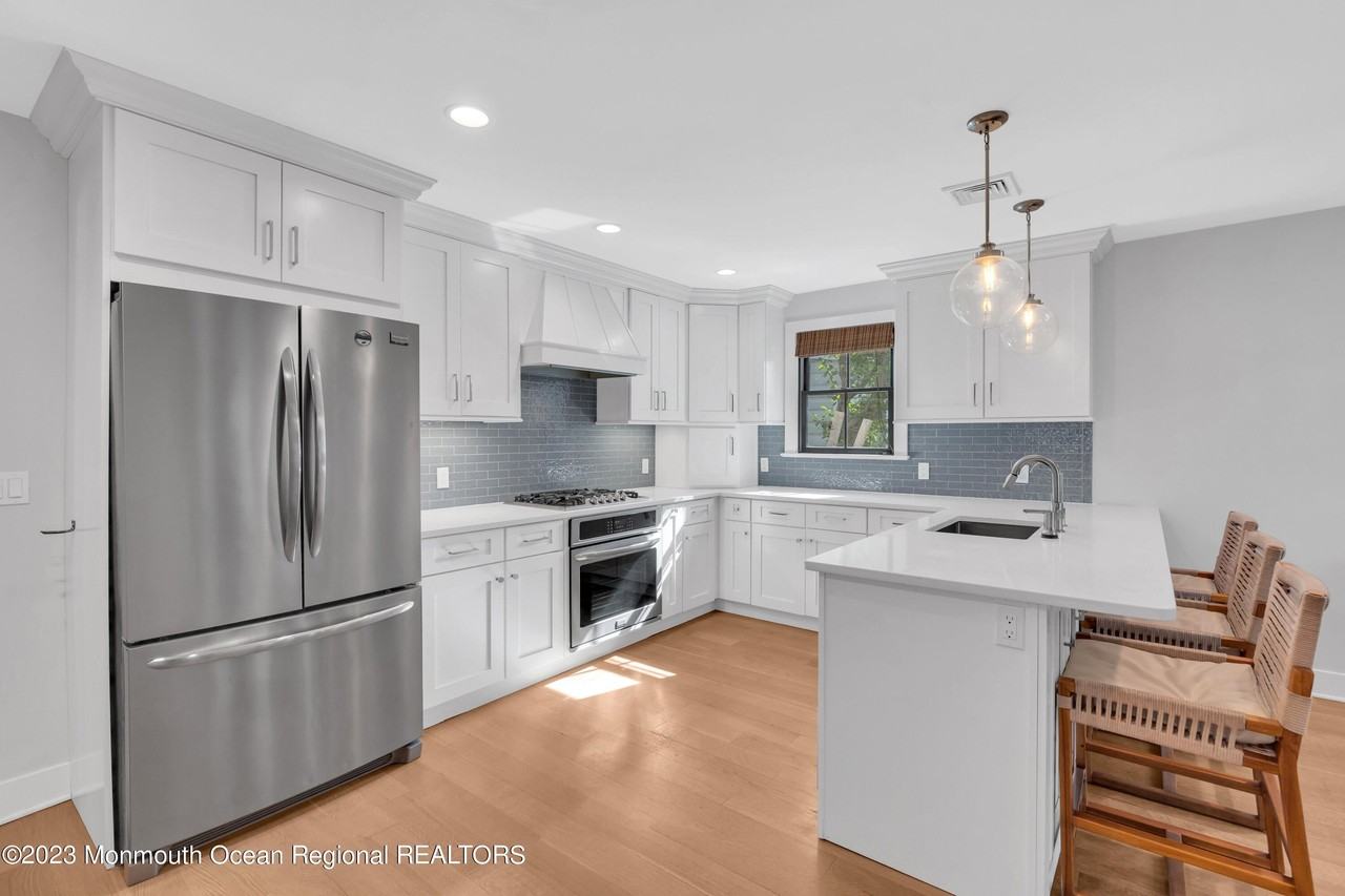 515 Beechwood Ave - Photo 6 of 21