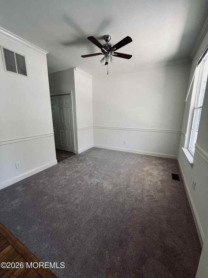 18 Dayna Ct - Photo 5 of 15