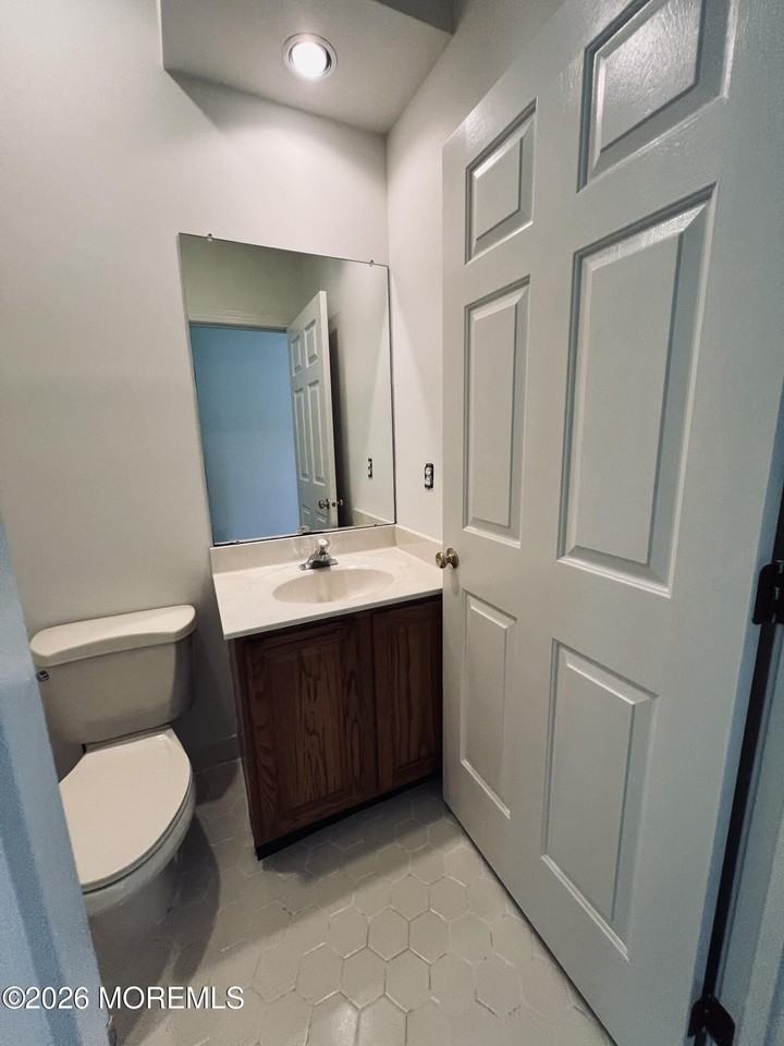 18 Dayna Ct - Photo 6 of 15