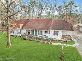 featured image of 1097 Lakewood Farmingdale Rd