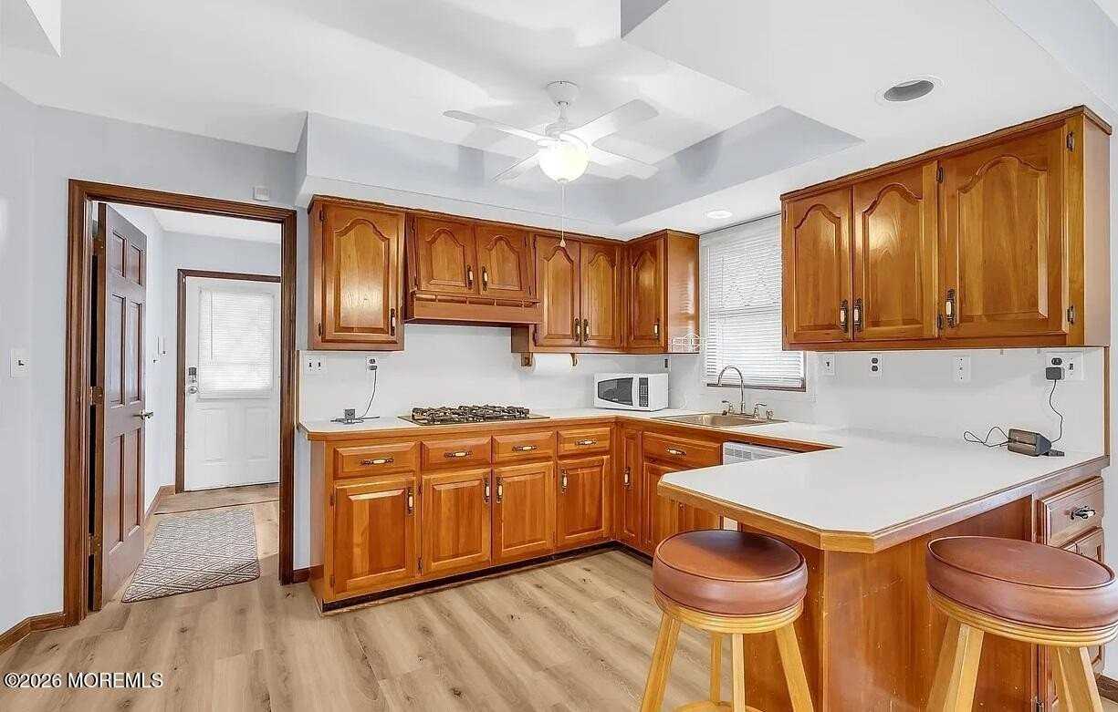 1097 Lakewood Farmingdale Rd - Photo 7 of 14