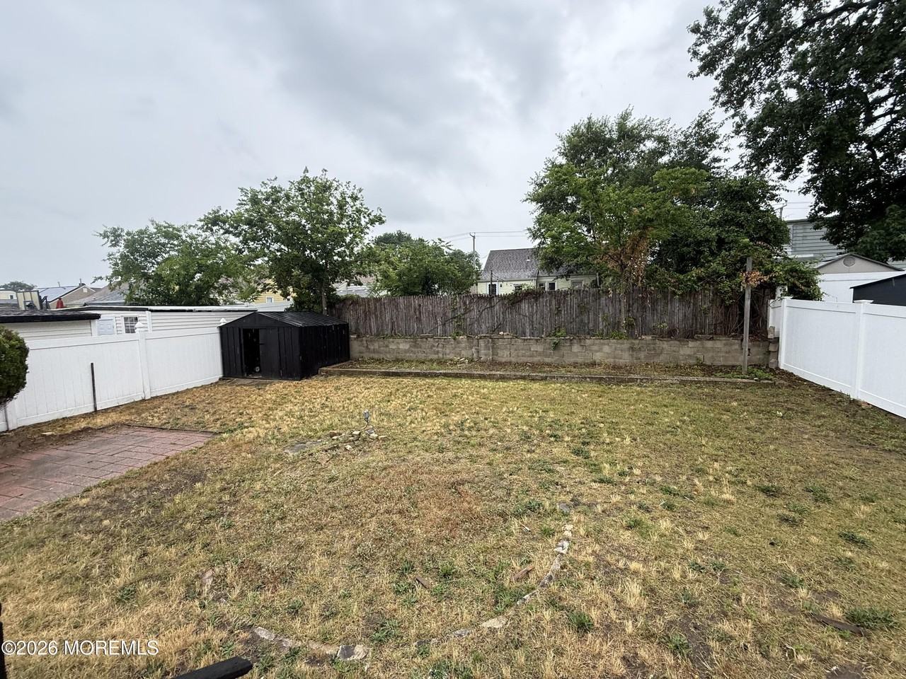 155 Highland Blvd - Photo 5 of 5