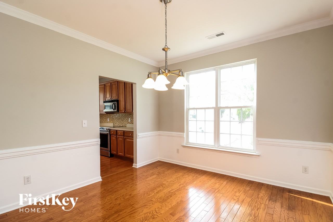 3702 Single Leaf Cir - Photo 3 of 15