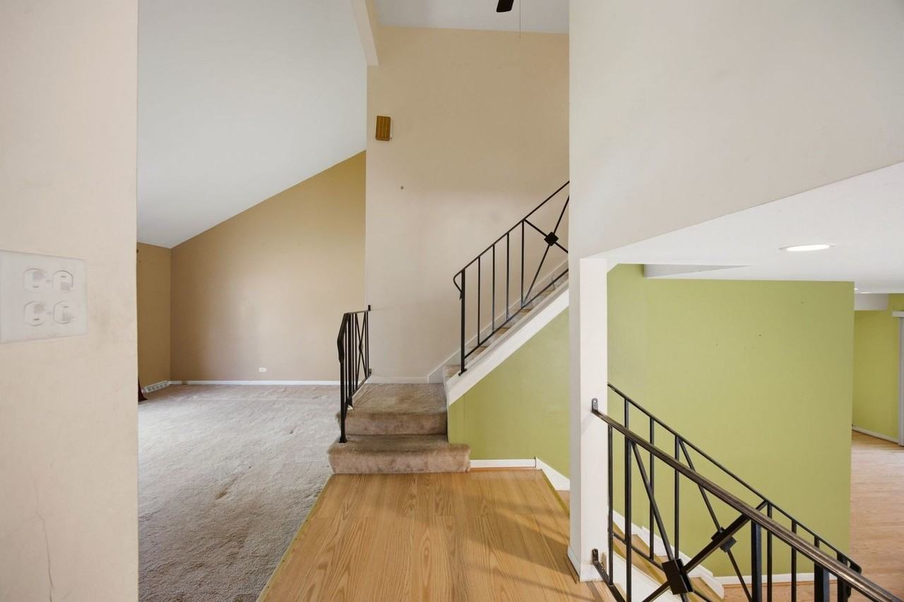 1142 Brighton Pl - Photo 3 of 29