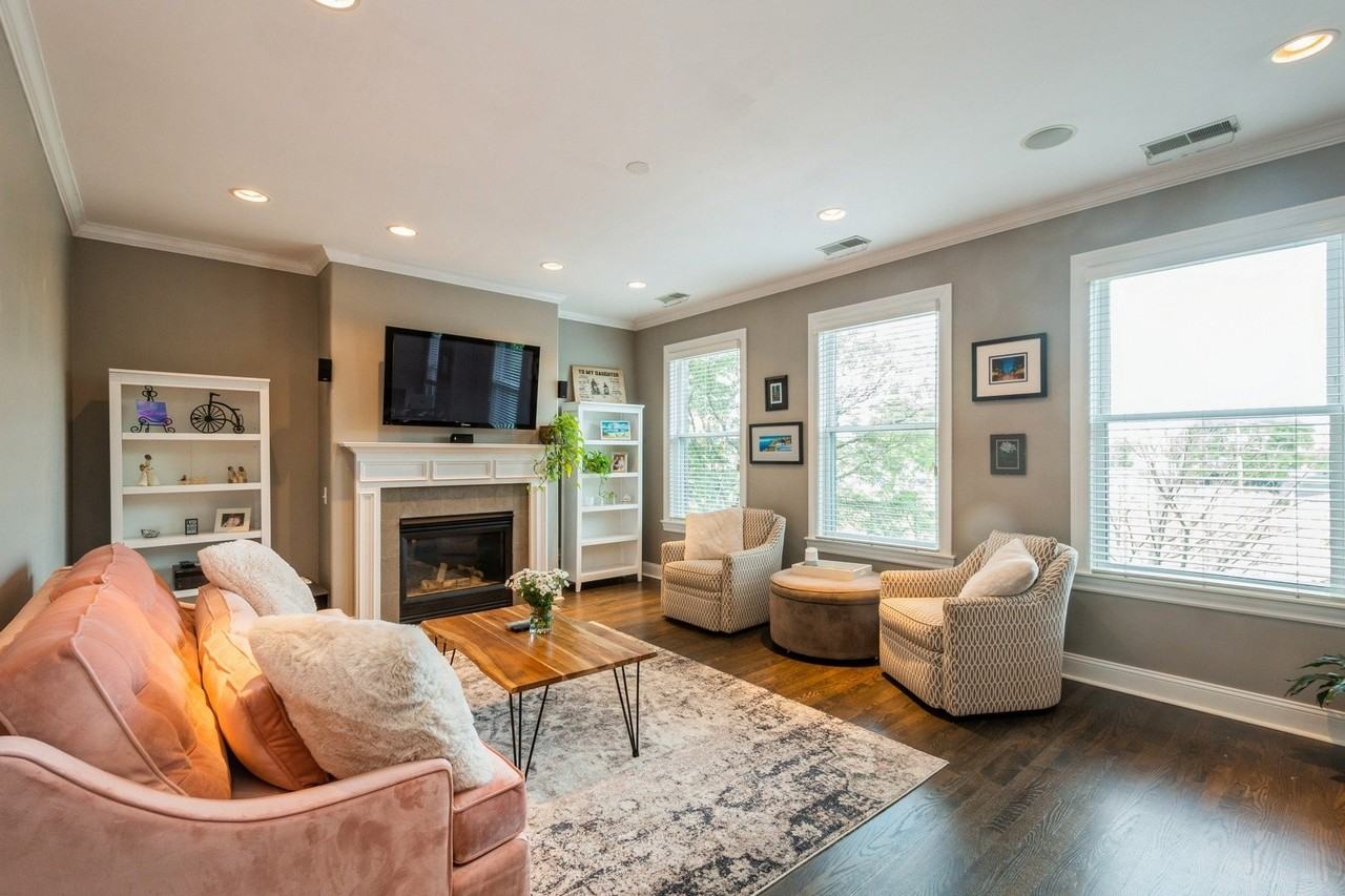 1355 N Mohawk St #3S - Photo 7 of 18