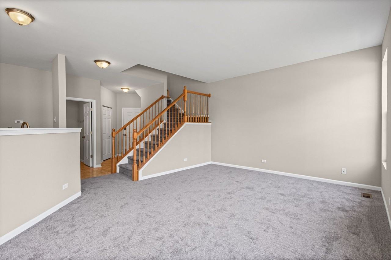 535 N Red Deer Rd #535 - Photo 3 of 18