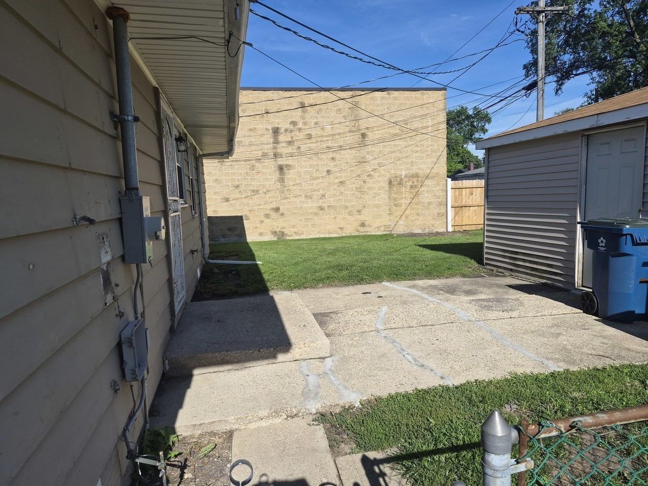2821 W 147th St - Photo 5 of 5