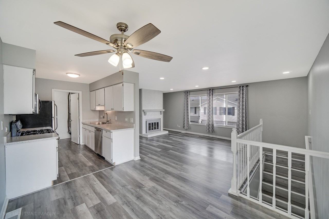 103 Red Barn Rd #103 - Photo 3 of 17
