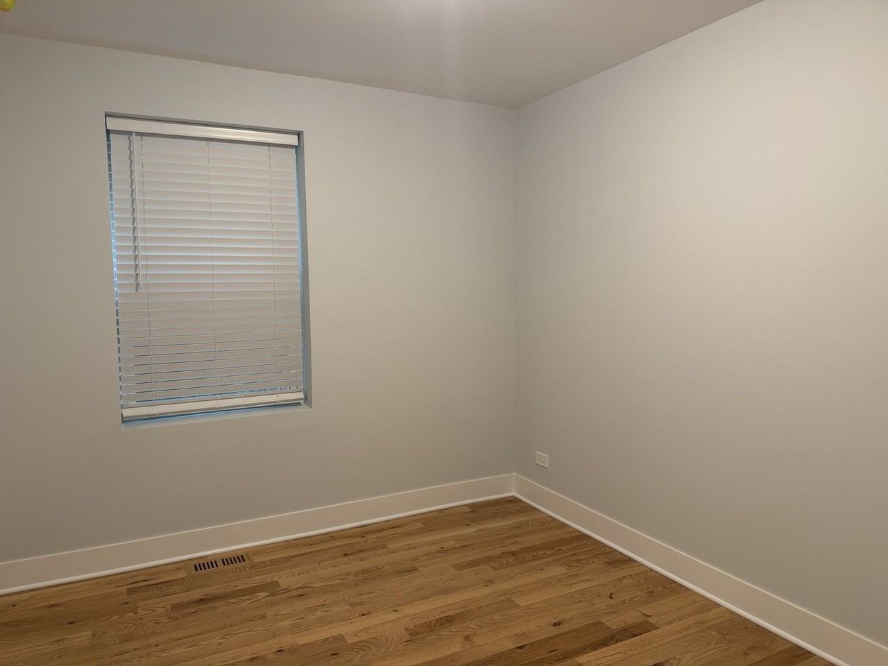 1014 S Humphrey Ave #1N - Photo 4 of 9