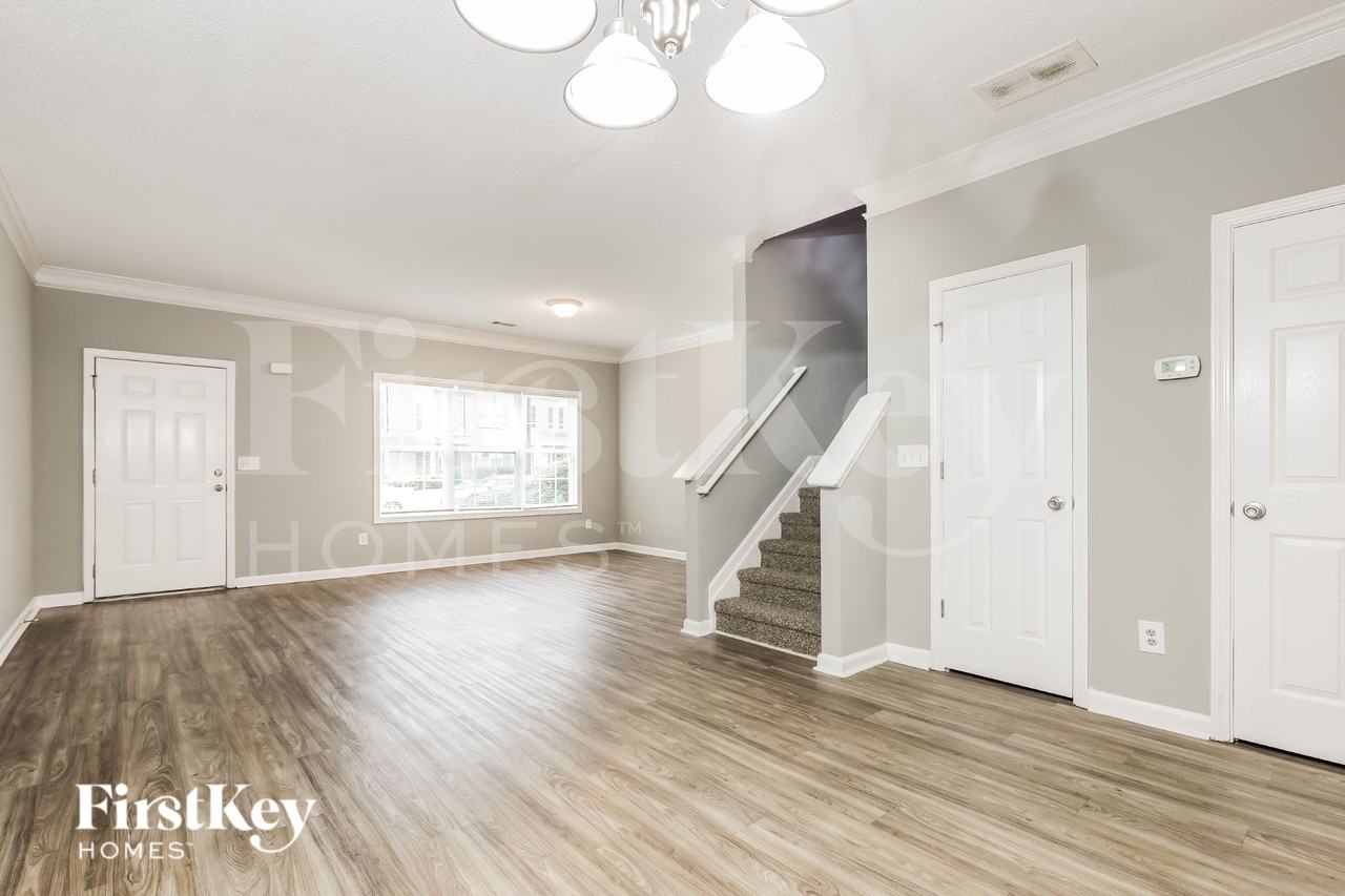 6372 Olmadison Pl - Photo 4 of 16