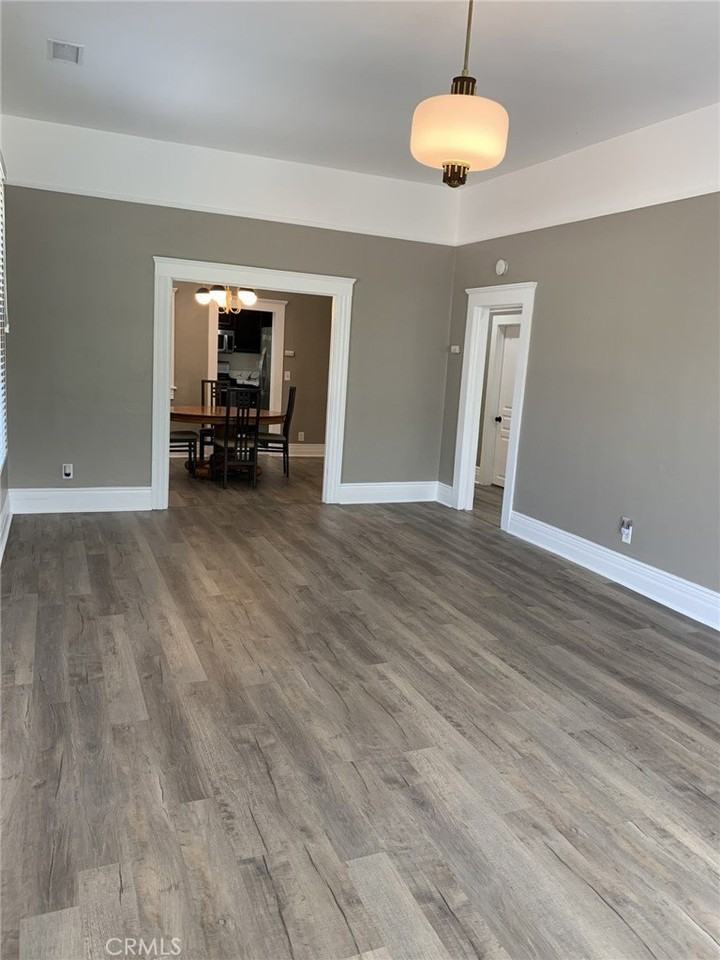 259 Sonora St - Photo 6 of 33