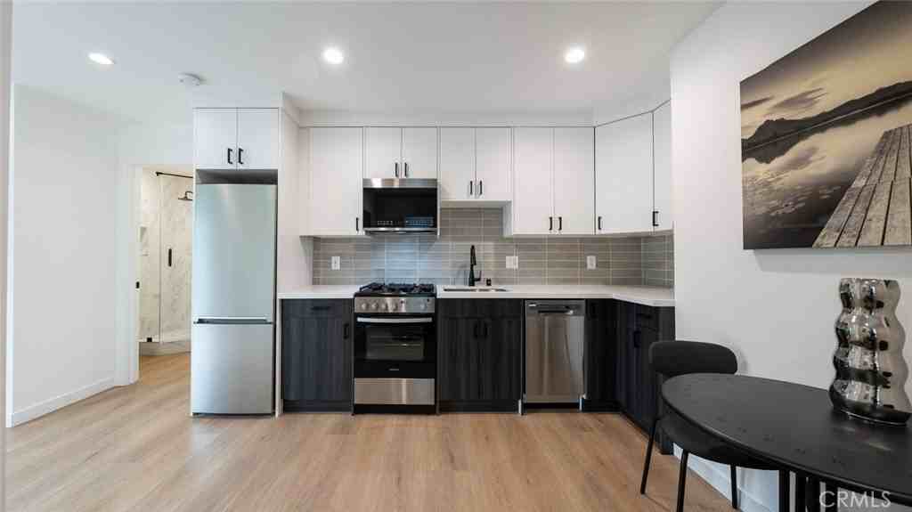 613 N Occidental Blvd #611-1 - Photo 4 of 15