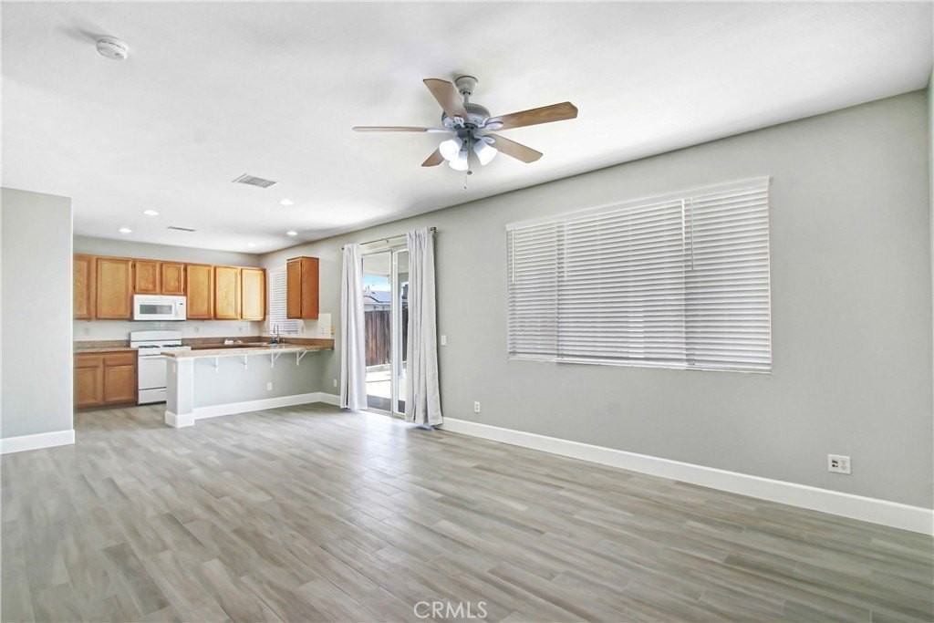 11841 Gage Dr - Photo 4 of 19