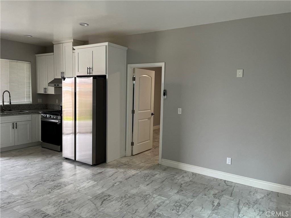 1723 Lincoln Ave - Photo 5 of 6