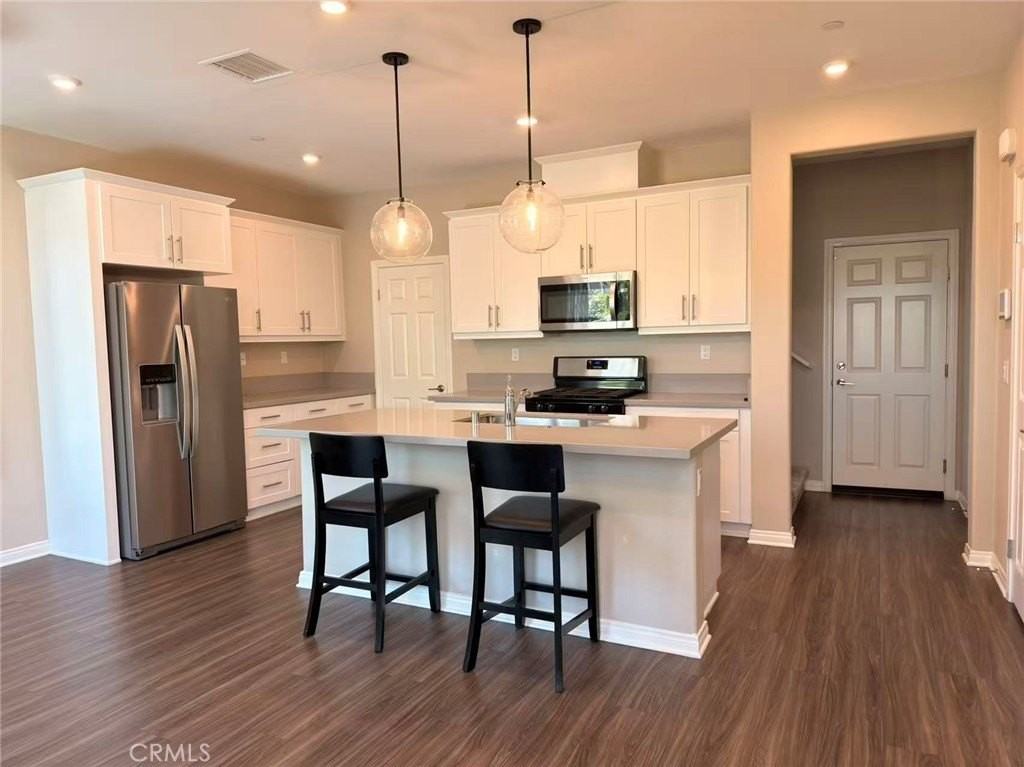196 Bonita Ln - Photo 3 of 30