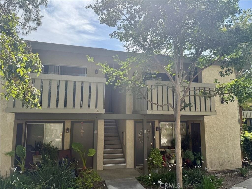 960 E Bonita Ave - Photo 2 of 27