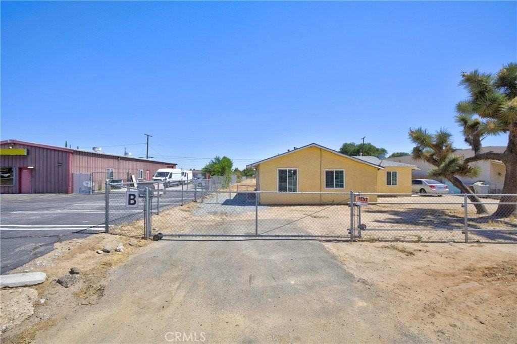 15990 Yucca St #B - Photo 2 of 16