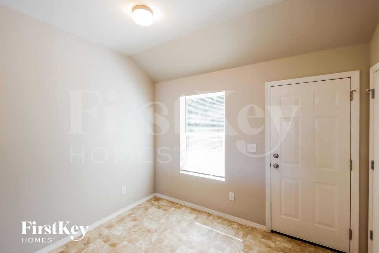 224 Cambridge Park Dr - Photo 5 of 15