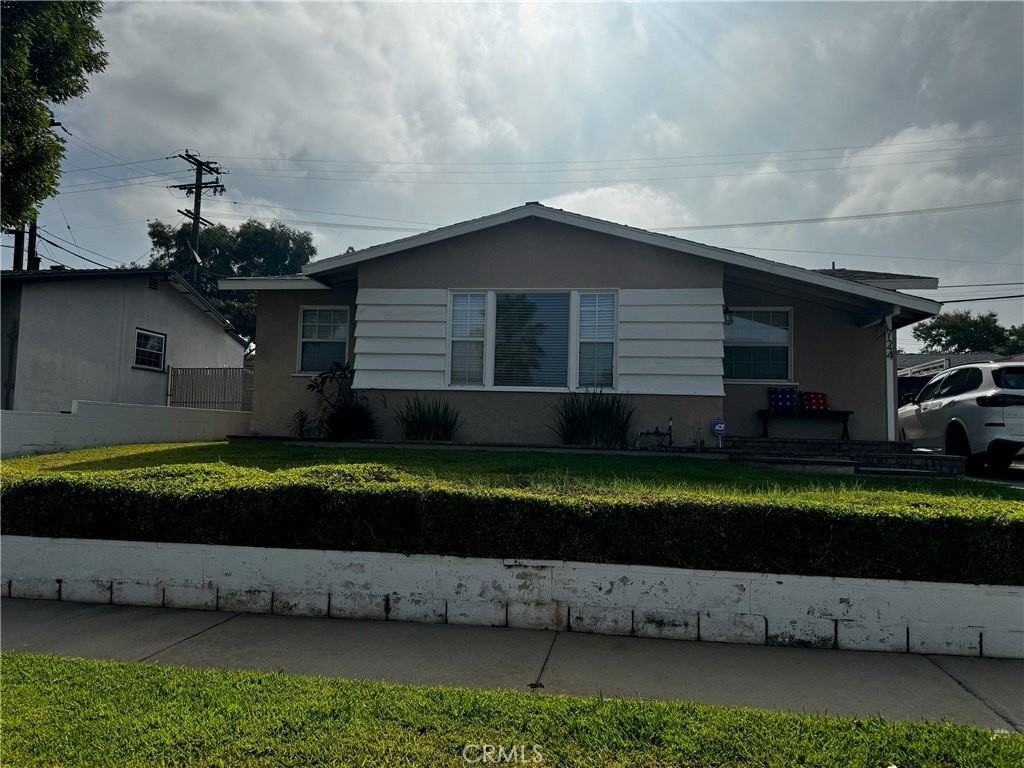 724 Cordelia Ave - Photo 2 of 12