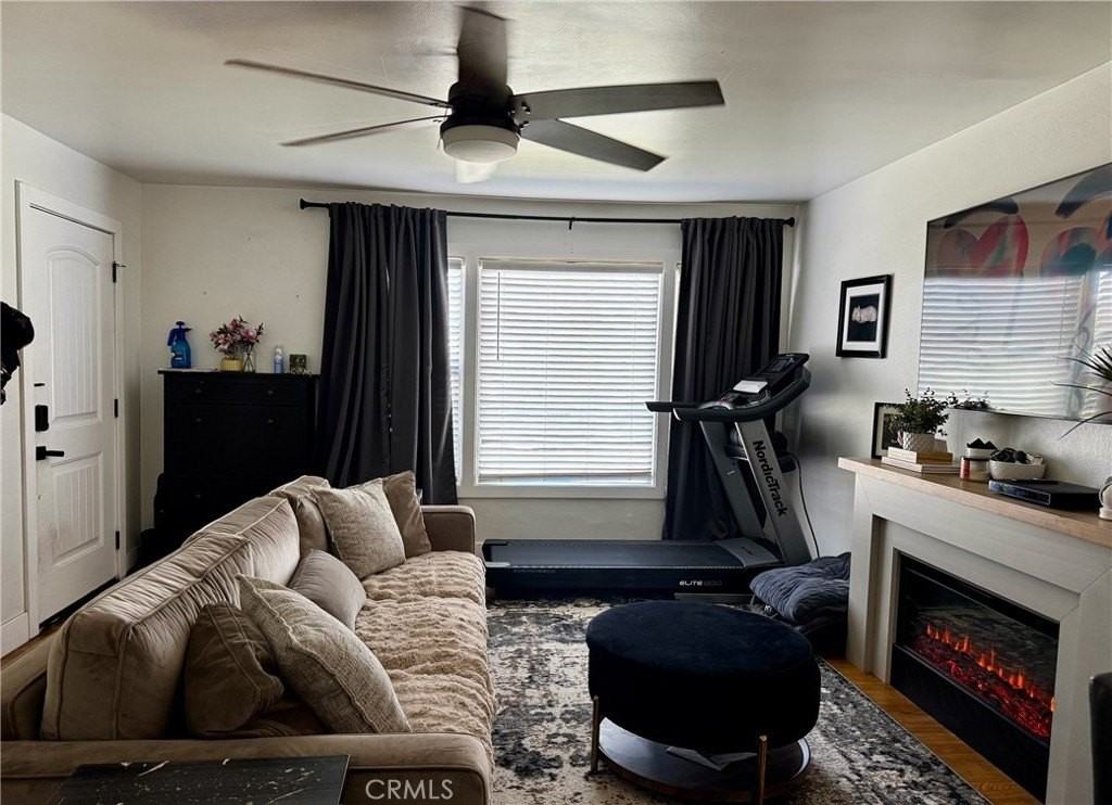 724 Cordelia Ave - Photo 4 of 12