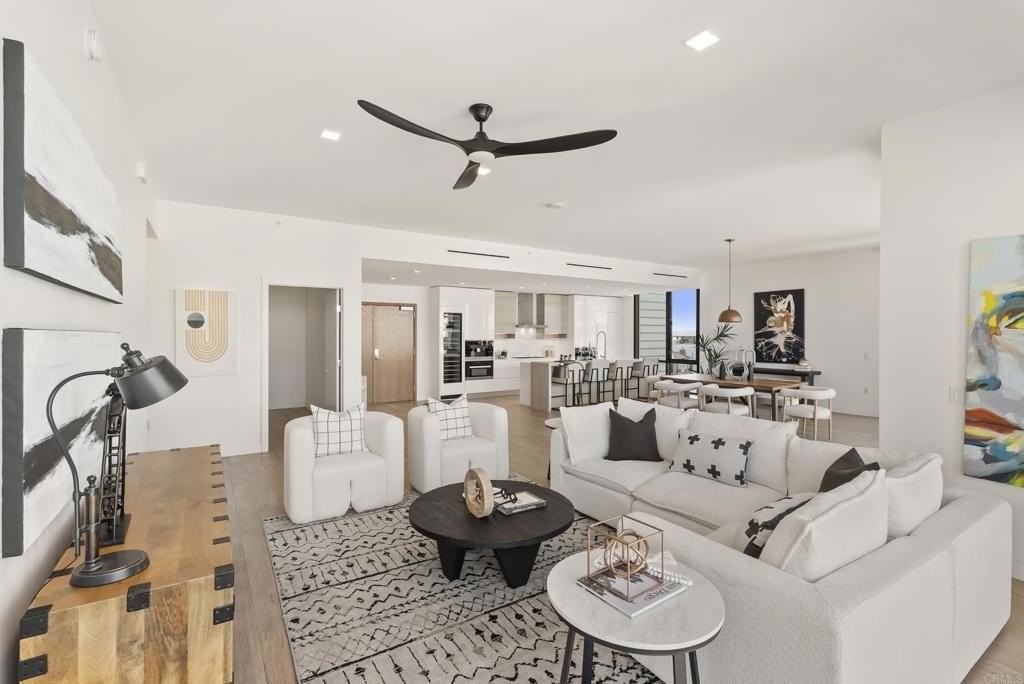 2604 5th Ave #701 - Photo 5 of 11