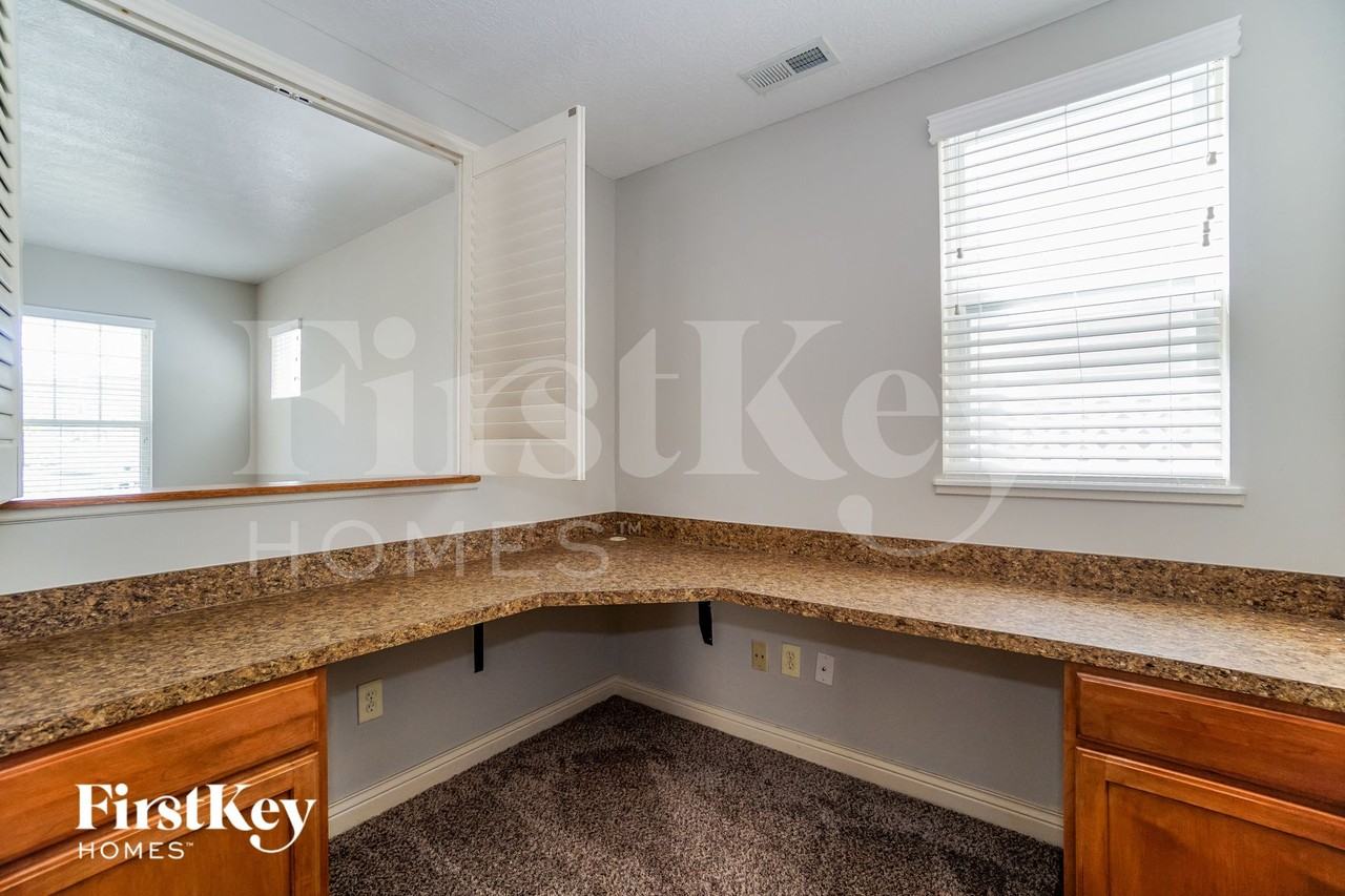 5643 Holly River Ave - Photo 6 of 15