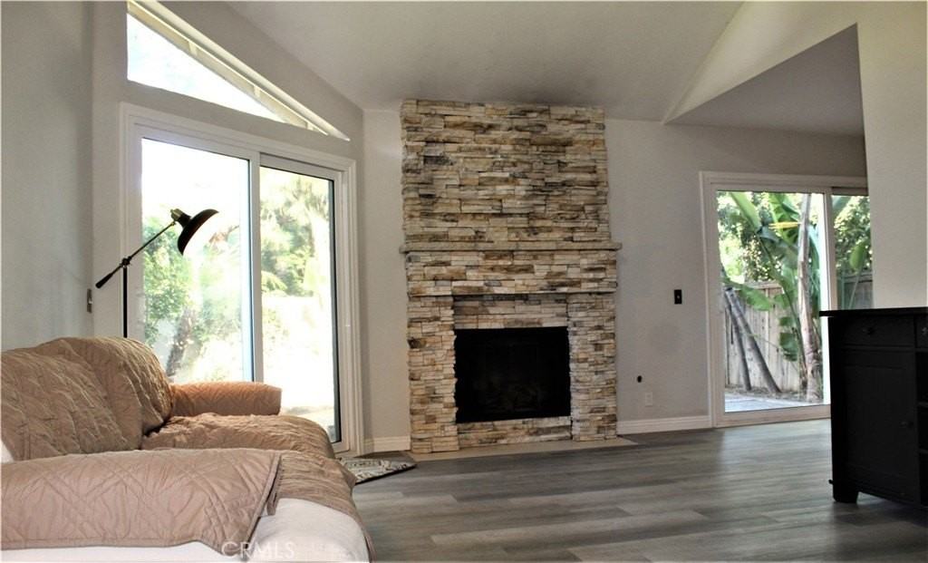122 Stanford Ct #61 - Photo 5 of 11