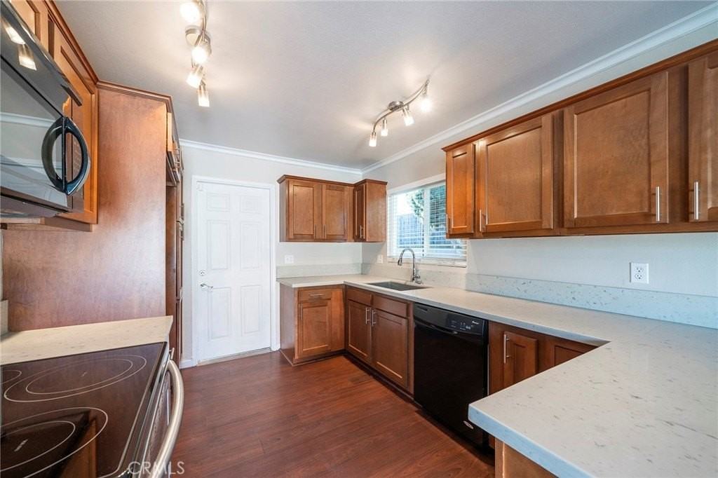 5125 W Crystal Ln - Photo 7 of 27
