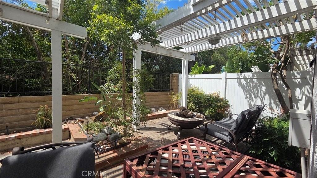 22141 Newbridge Dr - Photo 2 of 26