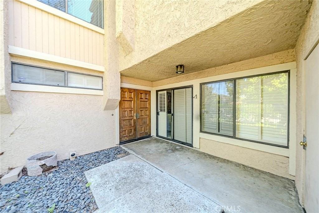 620 Inverness Ct - Photo 2 of 23