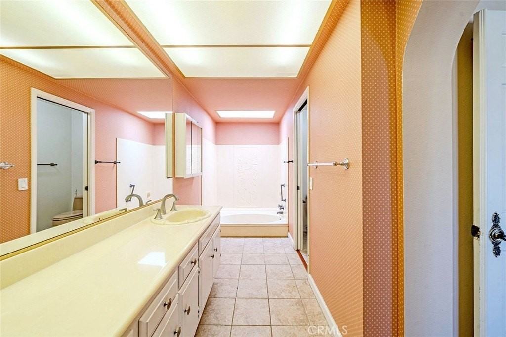 620 Inverness Ct - Photo 5 of 23