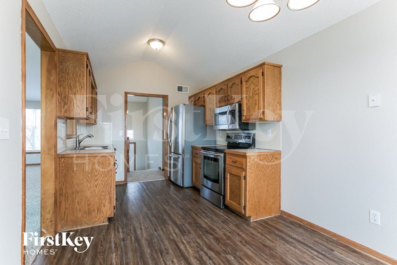 306 Copeland Dr - Photo 6 of 15