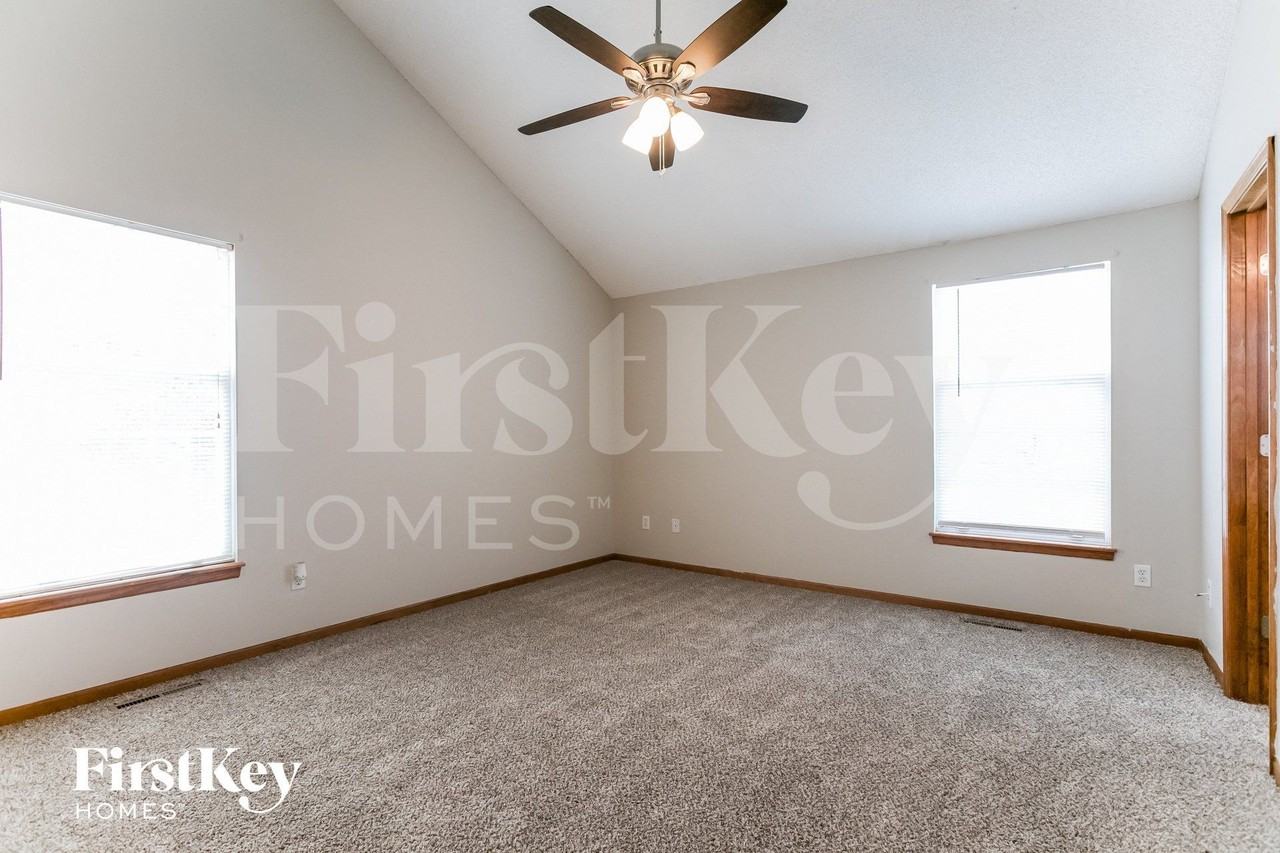 306 Copeland Dr - Photo 7 of 15