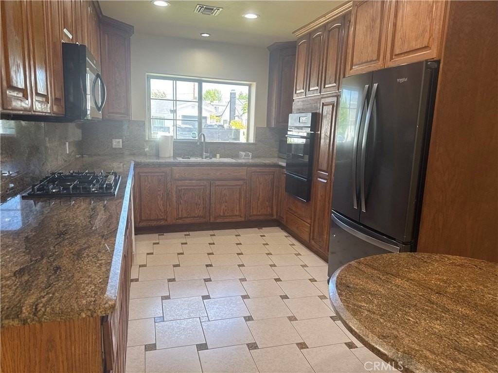 5171 Chimineas Ave - Photo 6 of 25