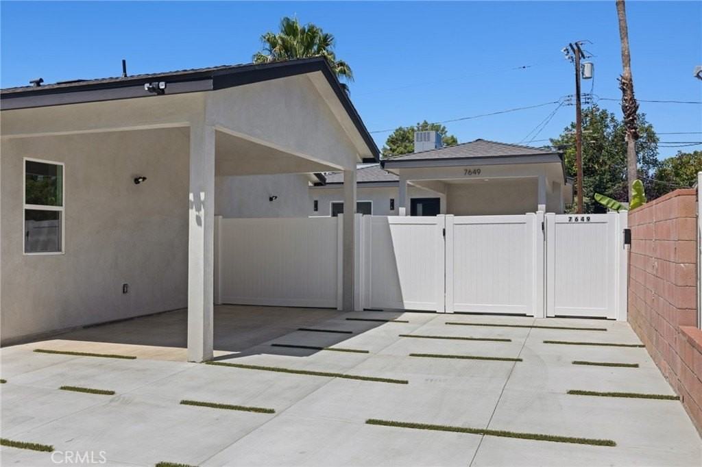 7649 Melvin Ave - Photo 4 of 21
