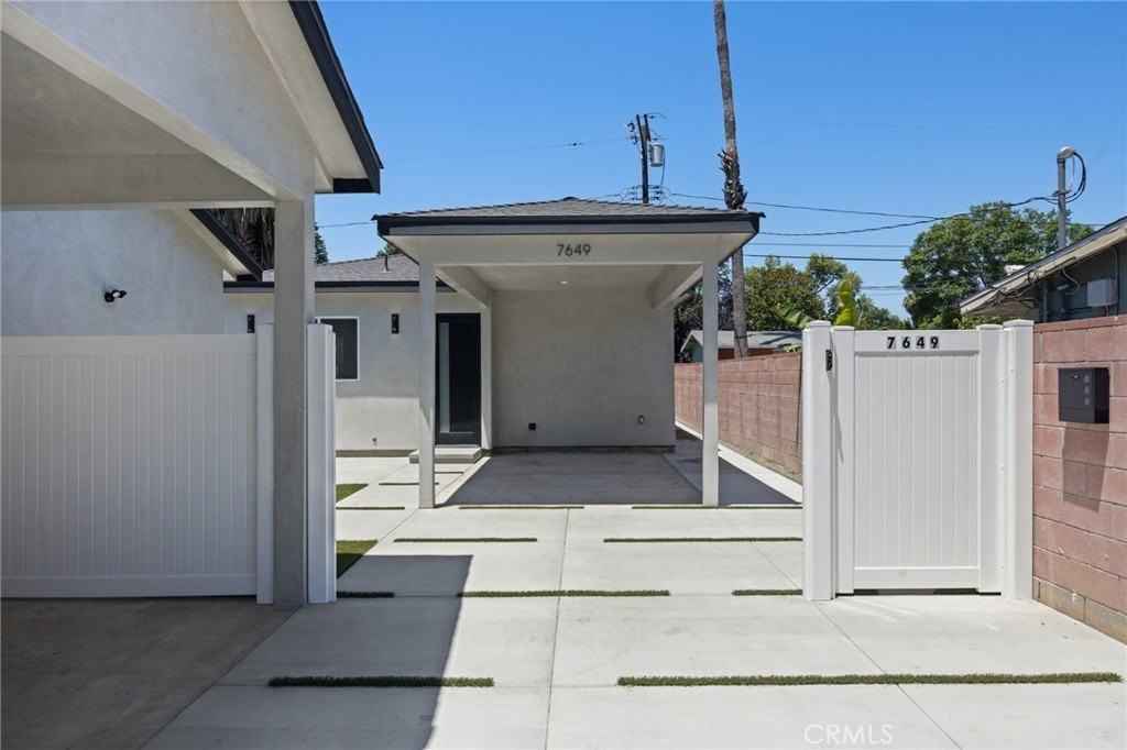 7649 Melvin Ave - Photo 6 of 21
