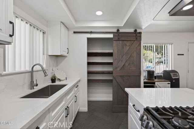 4992 Shenandoah St - Photo 7 of 14