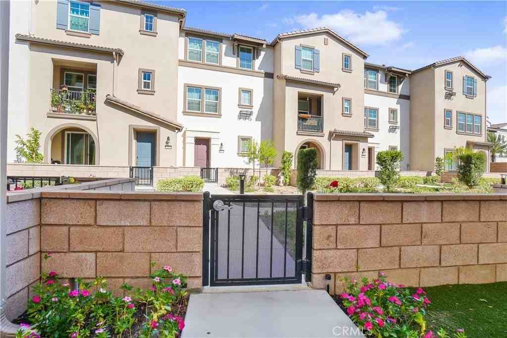 40821 Melrose Dr #295 - Photo 2 of 20